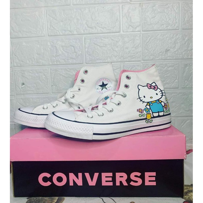 Hello kitty clearance converse in philippines