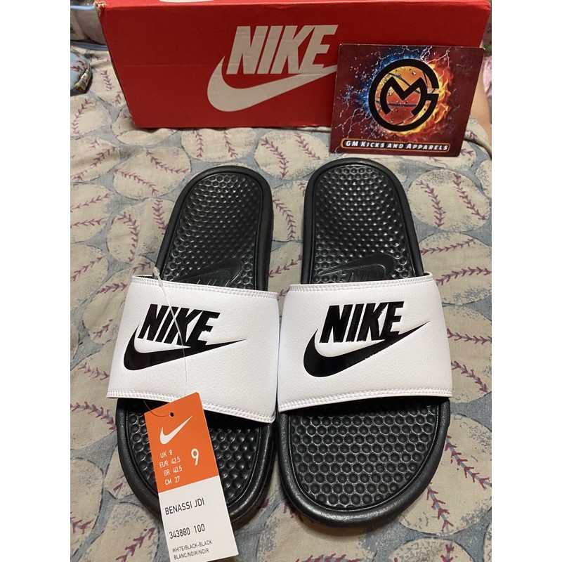 Nike benassi slides white hotsell and black