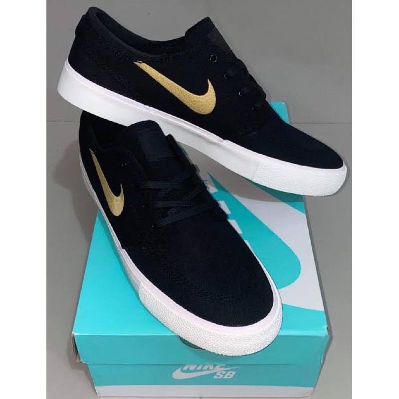 Nike sb hot sale janoski sizing