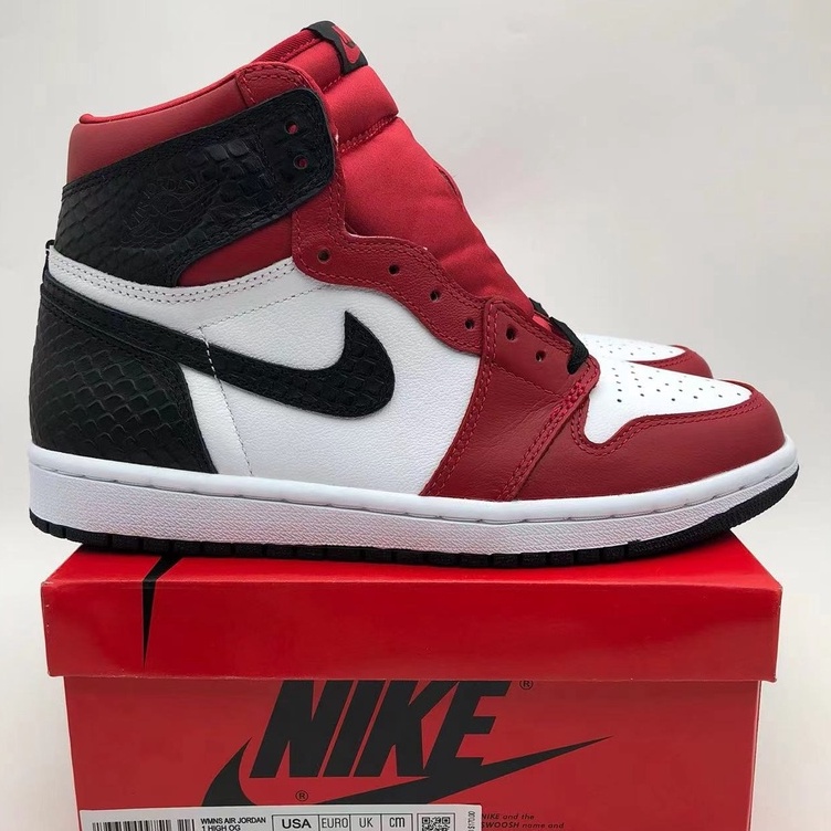 UA pair Air Jordan 1 high basketball shoes sports shoes AJ 1 Shopee