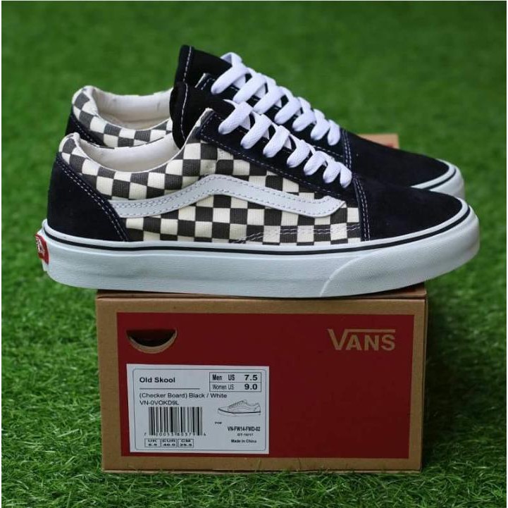 Checkerboard old skool vans size clearance 4