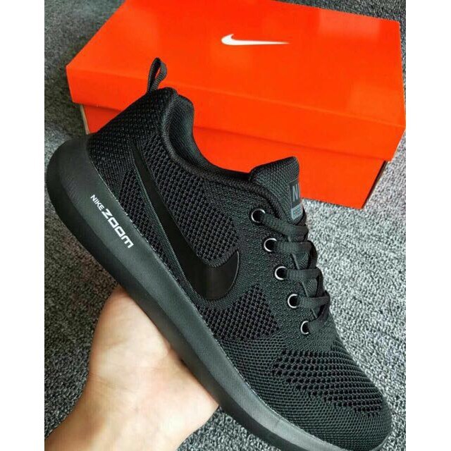 Nike running best sale shoes all black