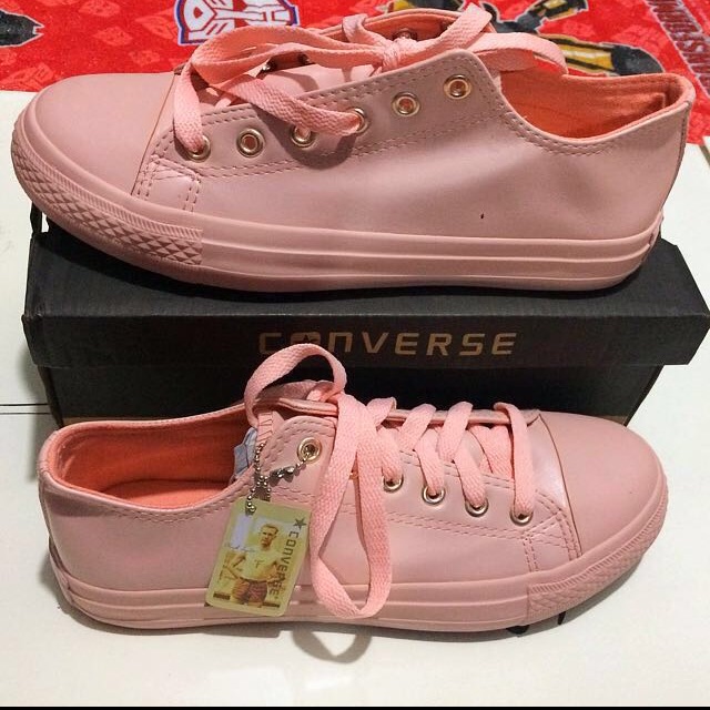 Vapour pink rose gold on sale converse