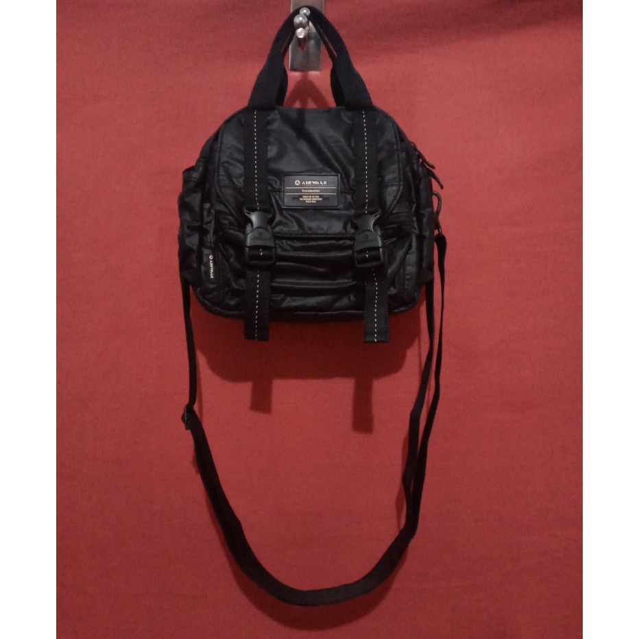 Airwalk sling bag price sale