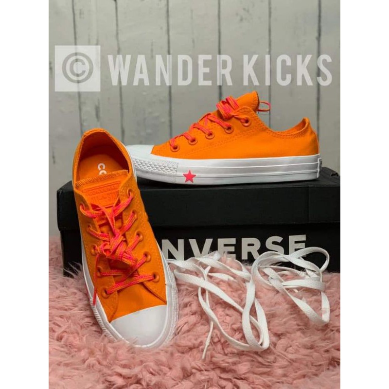 Orange converse size outlet 6