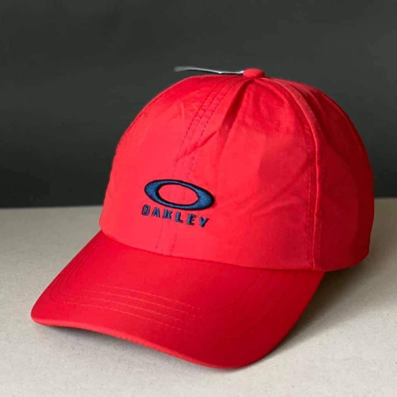 Oakley store hat price