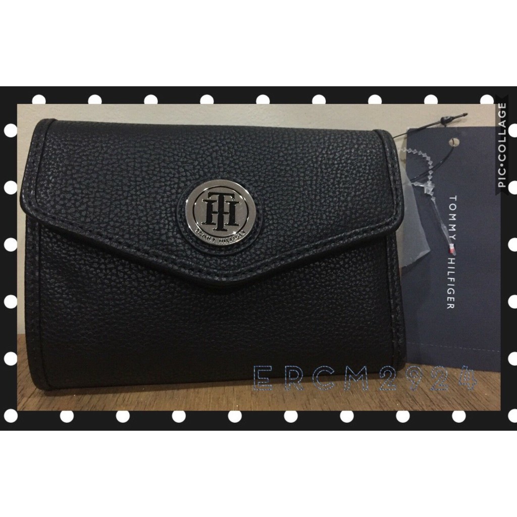 Tommy hilfiger clutch clearance wallet