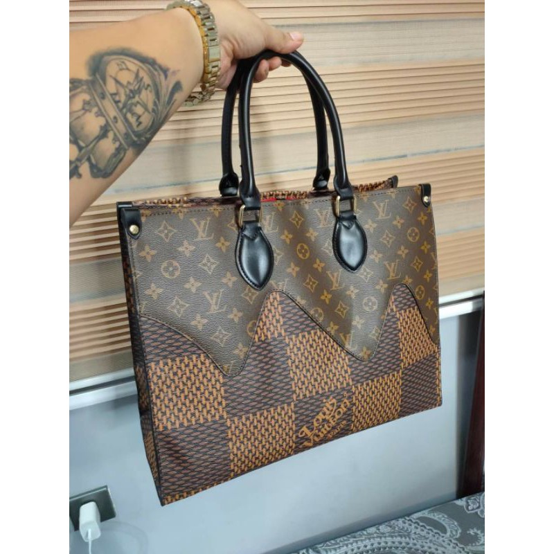 LV ON THE GO WITH SLING