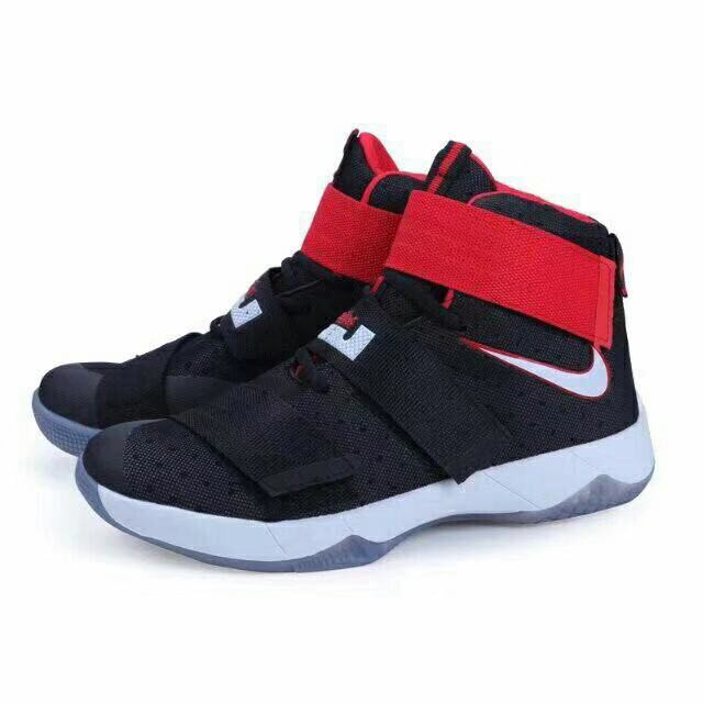 Lebron james hot sale sneakers soldier