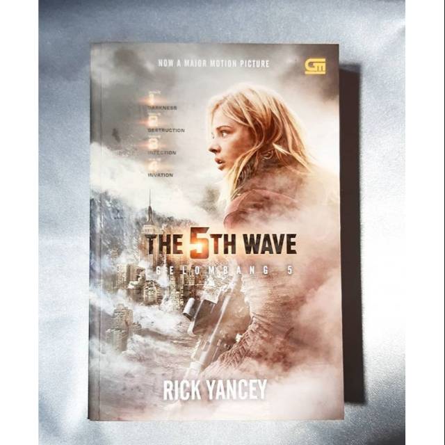 The 5th Wave 5th Wave Rick Yancey | Shopee Philippines