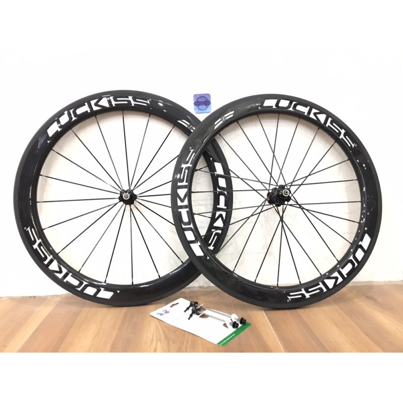 Cuckiss Carbon Wheelset 700c | Shopee Philippines