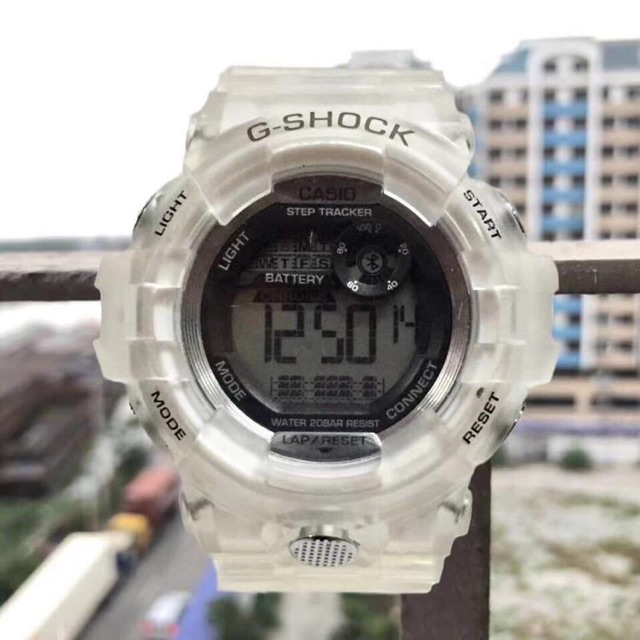 G shock clearance shock absorbing structure