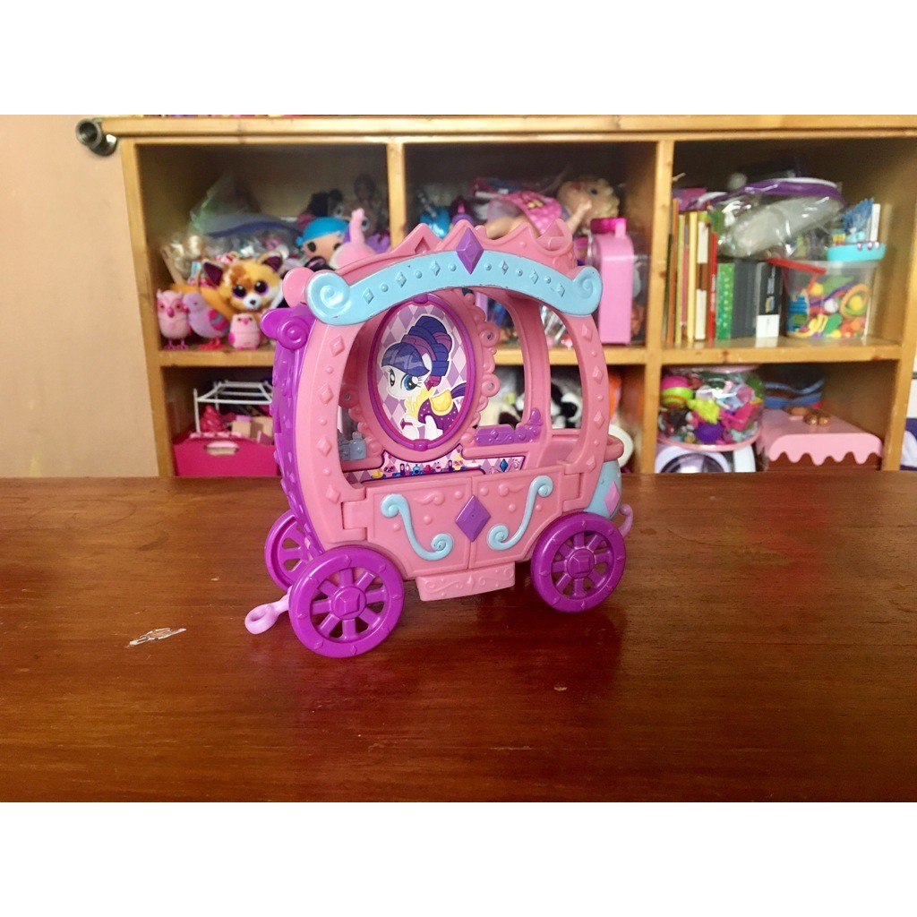 My Little Pony Rarity's Royal Gem Carriage  Imagens de brinquedos, Pôneis, My  little pony brinquedo