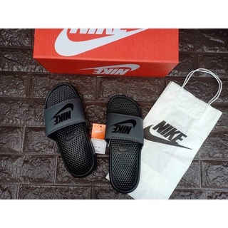 nike benassi slippers price