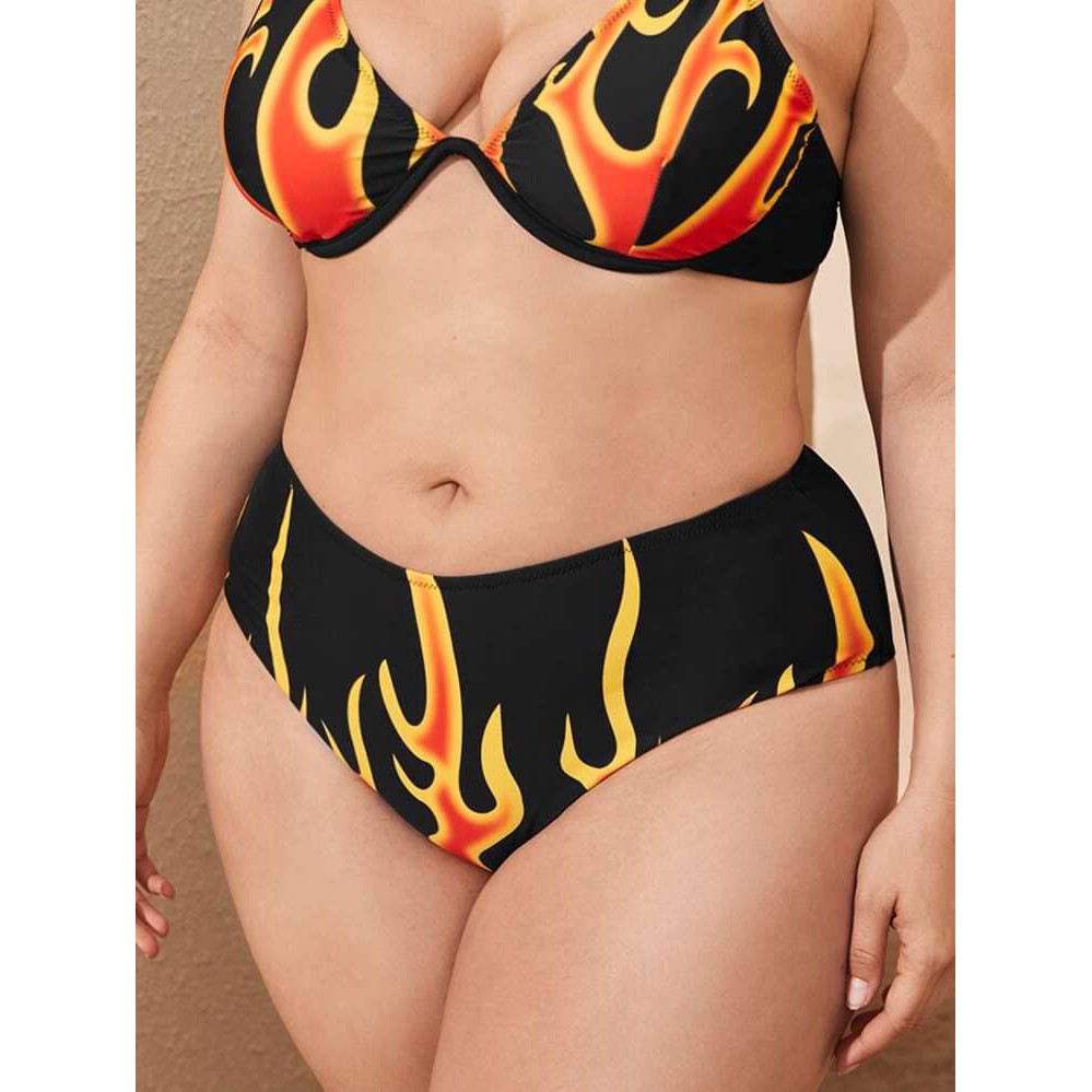 SHEIN CURVE 2XL Plus Fire Pattern Bikini Panty