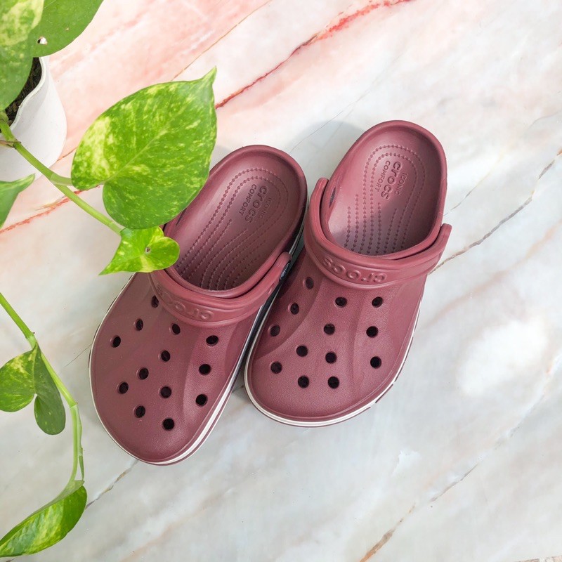 Crocs discount bayaband burgundy