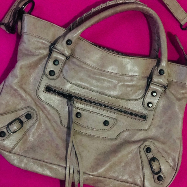 Slid åndelig Rund Preloved Balenciaga bag | Shopee Philippines