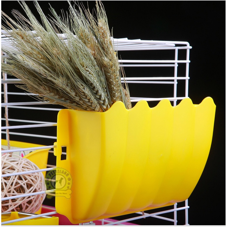 Rabbit small animal hay plastic feeder Rabbit hanging cage hay feeder
