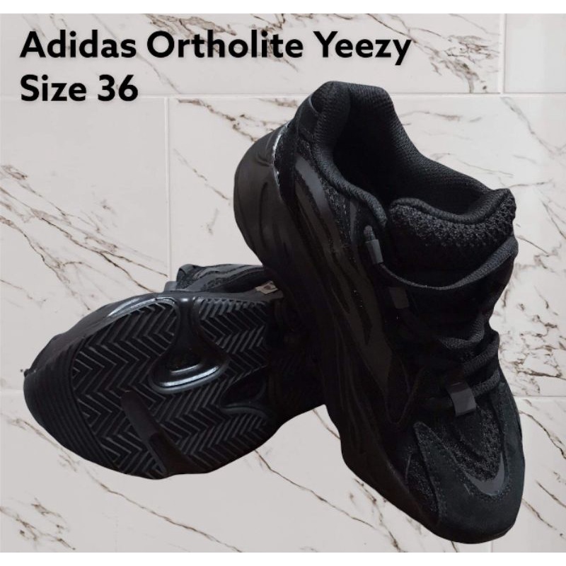 Adidas ortholite 2024 shoes black