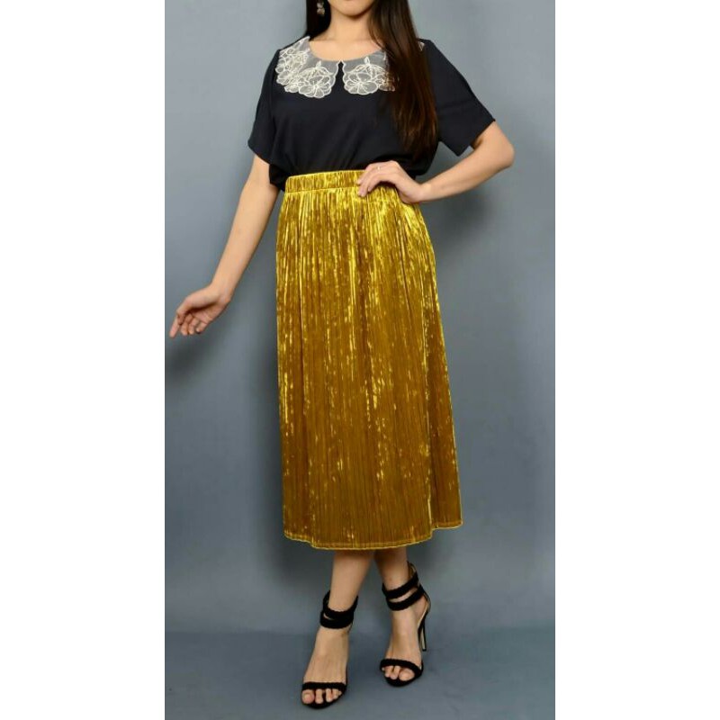 Mustard 2024 velvet skirt