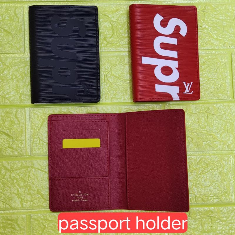 Supreme lv 2025 passport holder