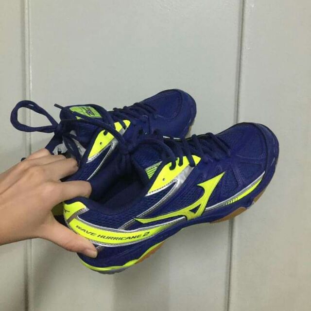 Mizuno wave hurricane store 2 blue