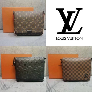 Louis Vuitton Monogram Unisex Street Style Leather Crossbody Bag Logo  (M30873)