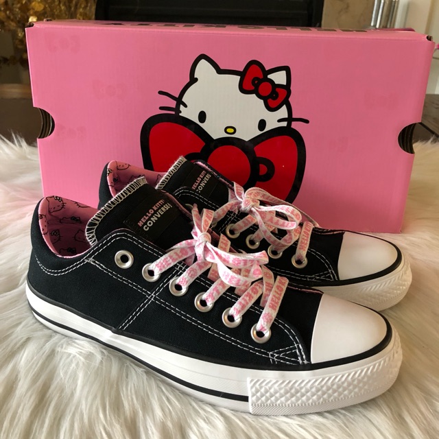 Hello kitty hot sale converse sale