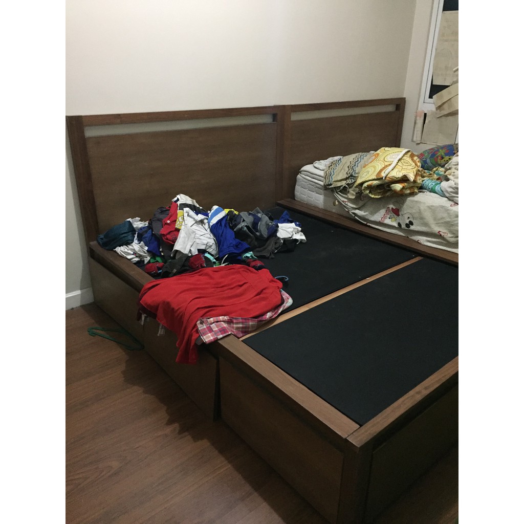 2nd hand bed frame for outlet sale