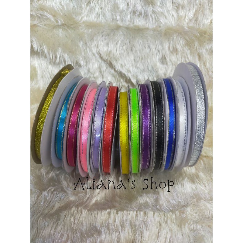 Treat Ürself ribbon bangle