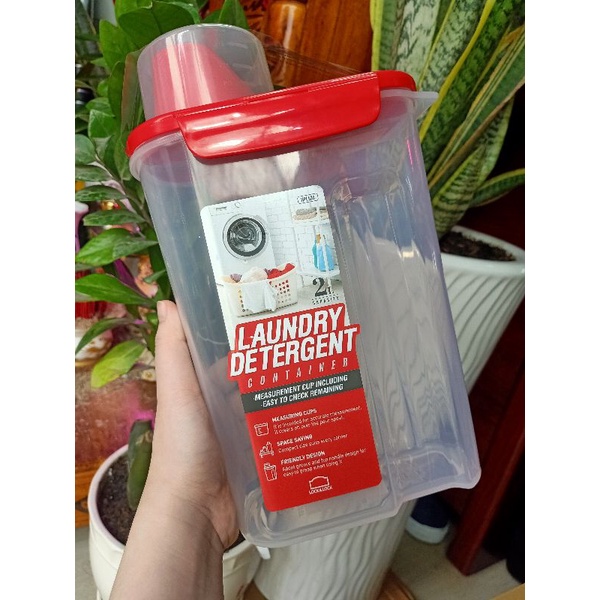 Plastic box for laundry detergent Lock & Lock 2L capacity with HPL520R measuring cup Red cap