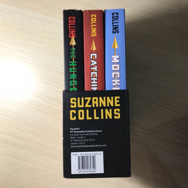 The Hunger Games box set by Suzanne Collins (IND) | Shopee Philippines