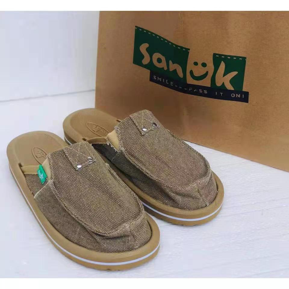 SANUK HALF FOR MEN FASHION NEW STYLE Casual Style slipper for men