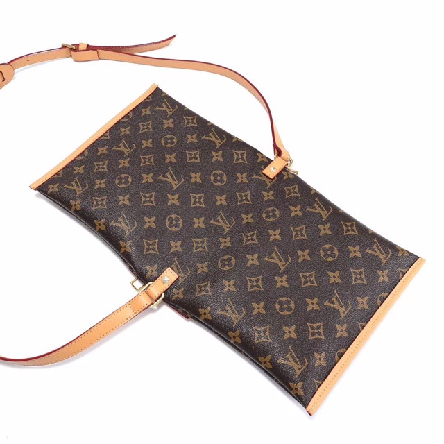 Louis Vuitton Sling Bag New design auntenti quality