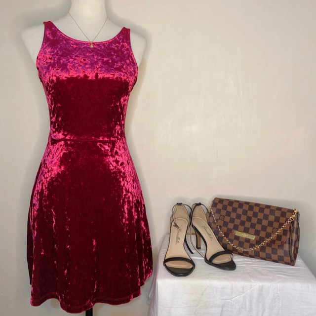 H&m red hot sale velvet dress