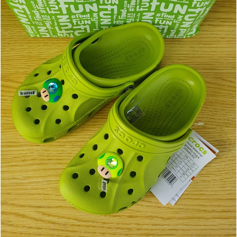 Crocs avocado sale