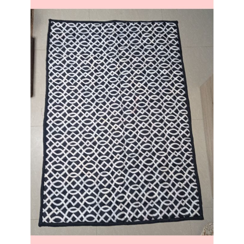 Good Quality double long mat/60x40 inches bed cover/ carpet | Shopee ...