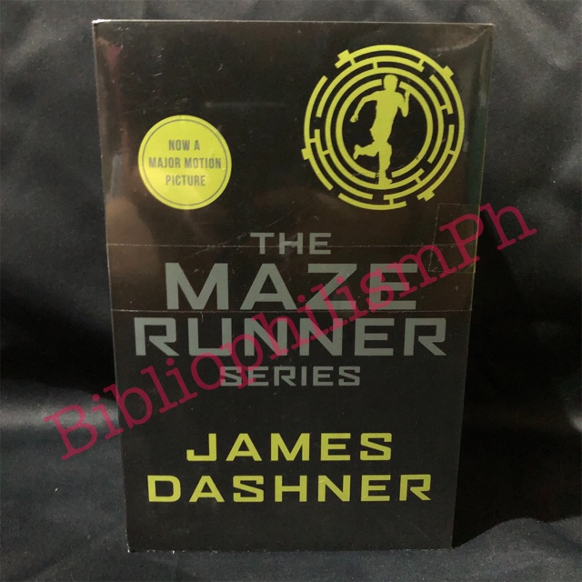 THE MAZE RUNNET SET - JAMES DASHNER