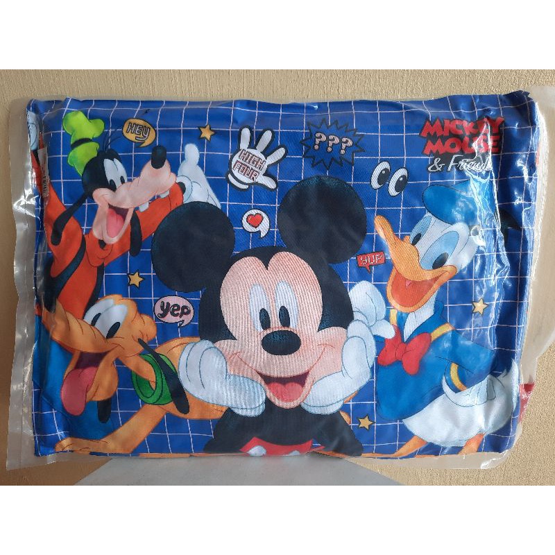 Dakki mickey best sale mouse pillow