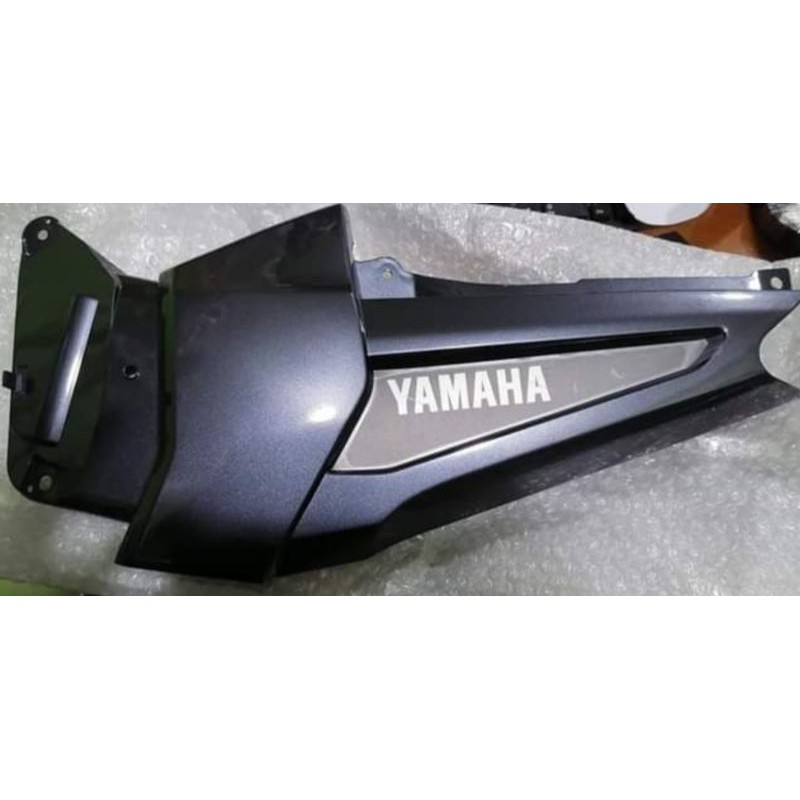 Yamaha fz16 discount side panel price