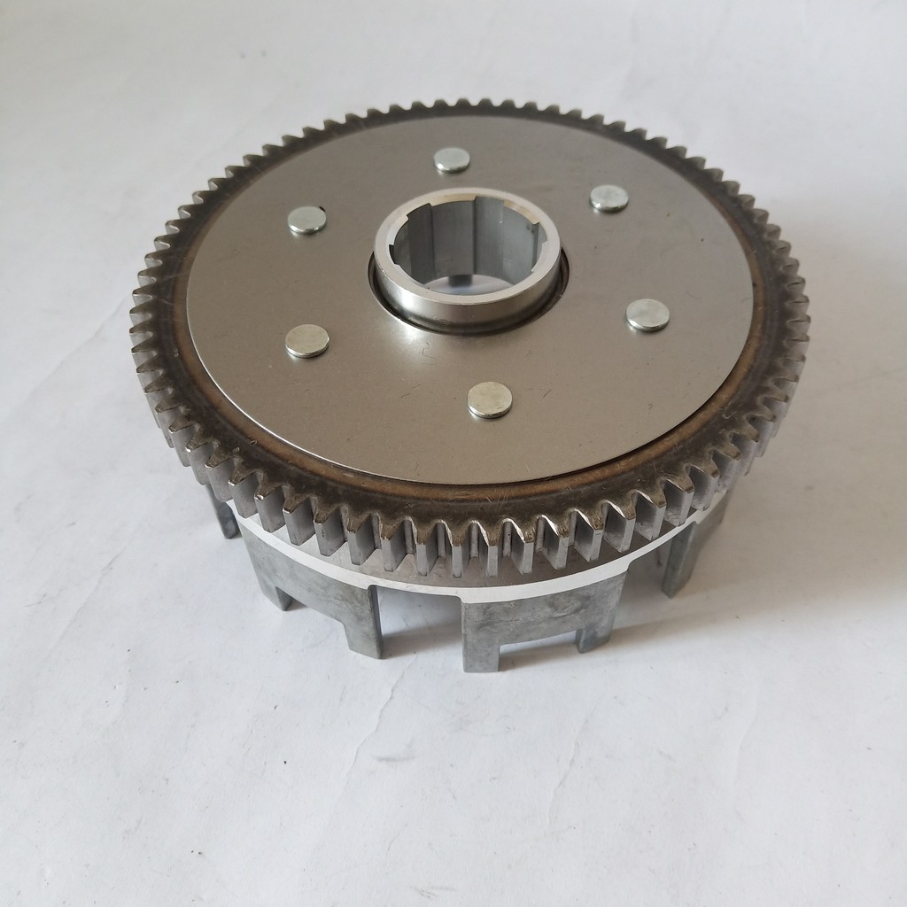 Clutch housing on sale xrm 125