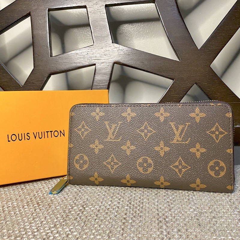 Vuitton Long Wallet 