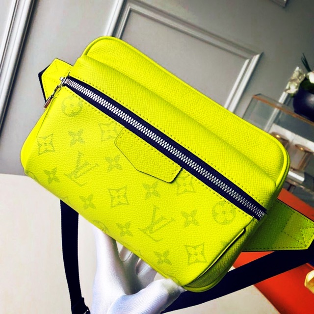 Louis vuitton neon store green bag