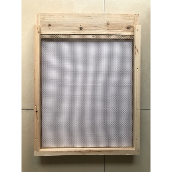 B&B Screened Bottom Board With Sliding Acrylic Tray Beehive Beekeeping ...