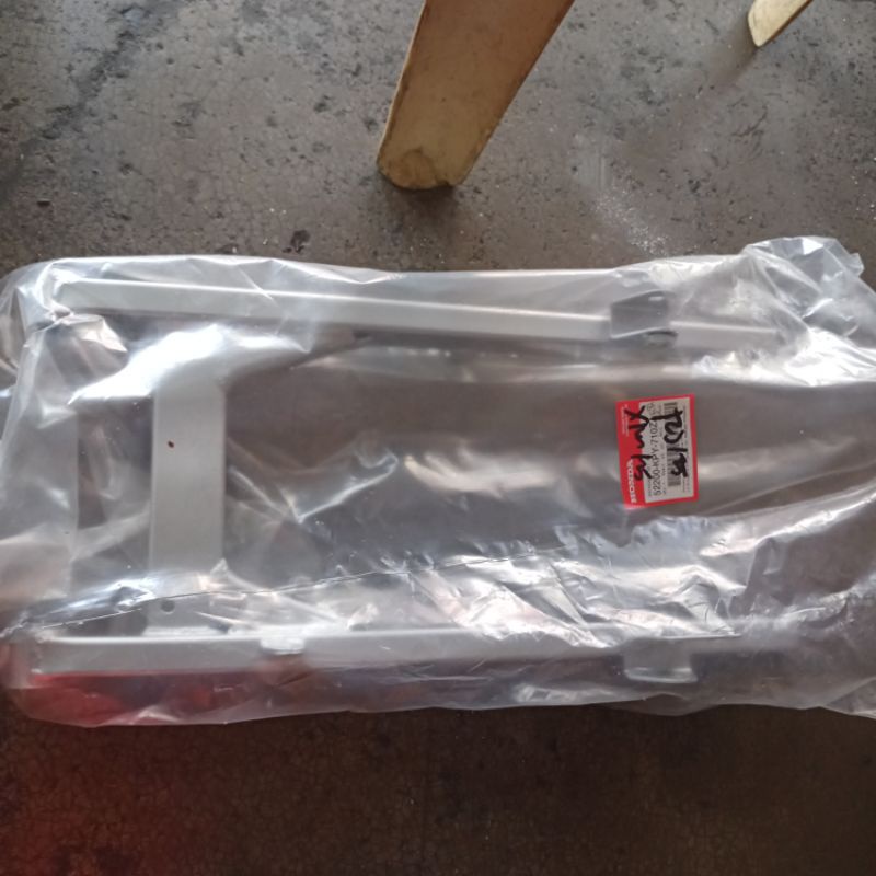 honda xrm 125 swing arm price