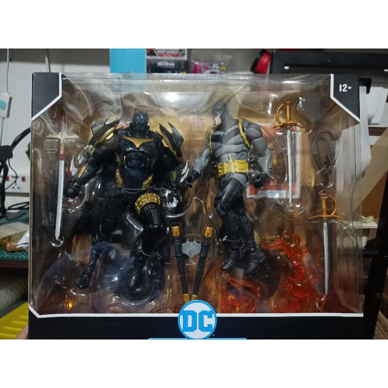 Maßgeschneiderter Schwarzer Umhang Für McFarlane White Knight Batman Figur (6 Zoll, 1:12) – Nur Umhang, Keine Figur