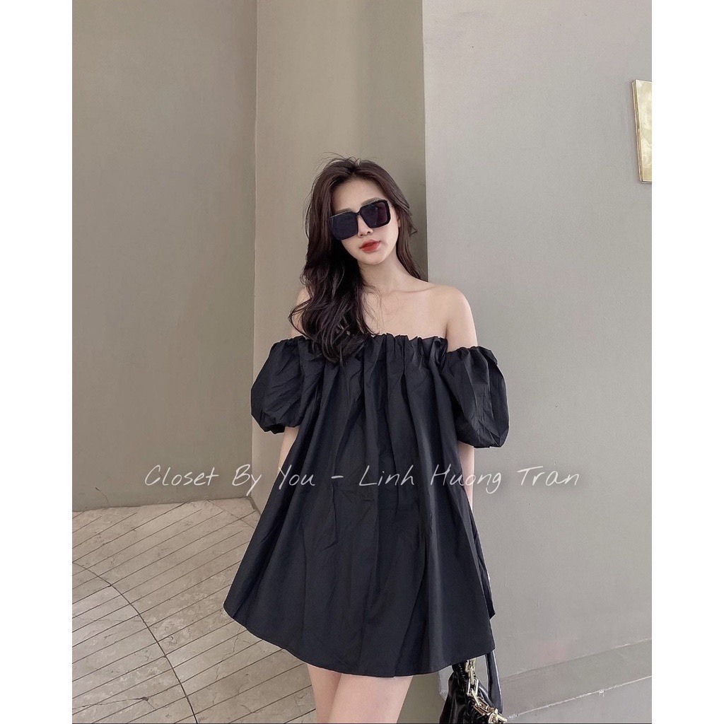 White off-the-shoulder dress, half sleeves, loose fit. Korean style ...