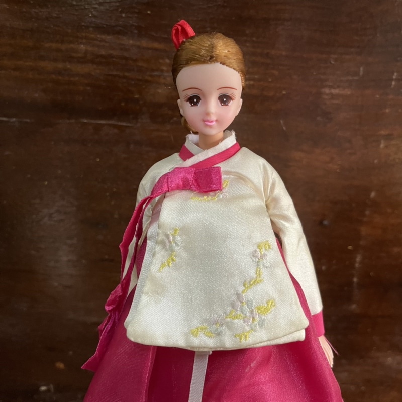 Hanbok doll online