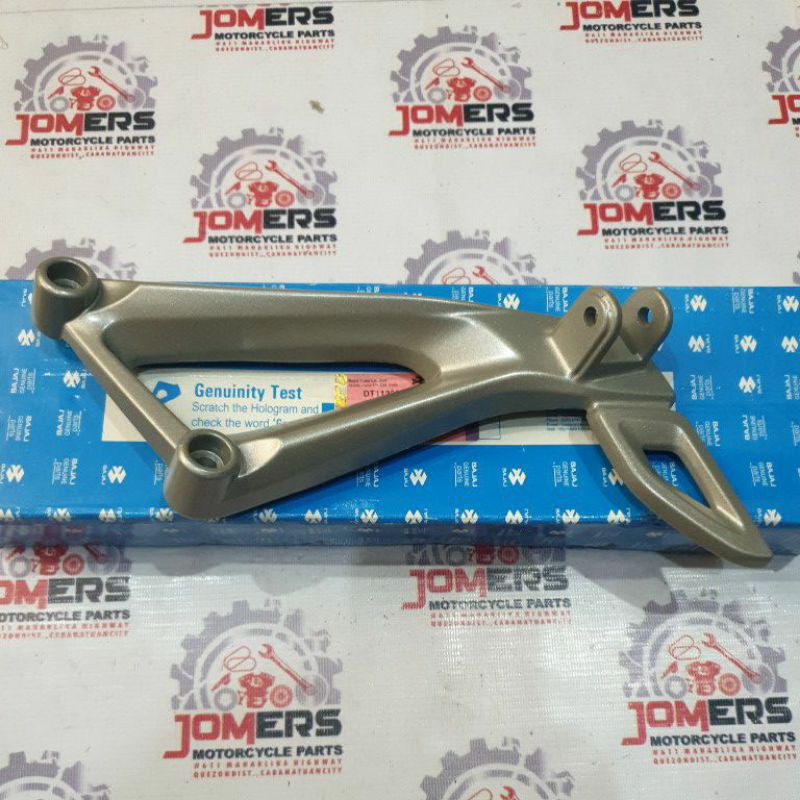 ROUSER 200RS STEP HOLDER - PILLION RH ( BACK RIDE ) GRAY DT113008 (S3-E ...