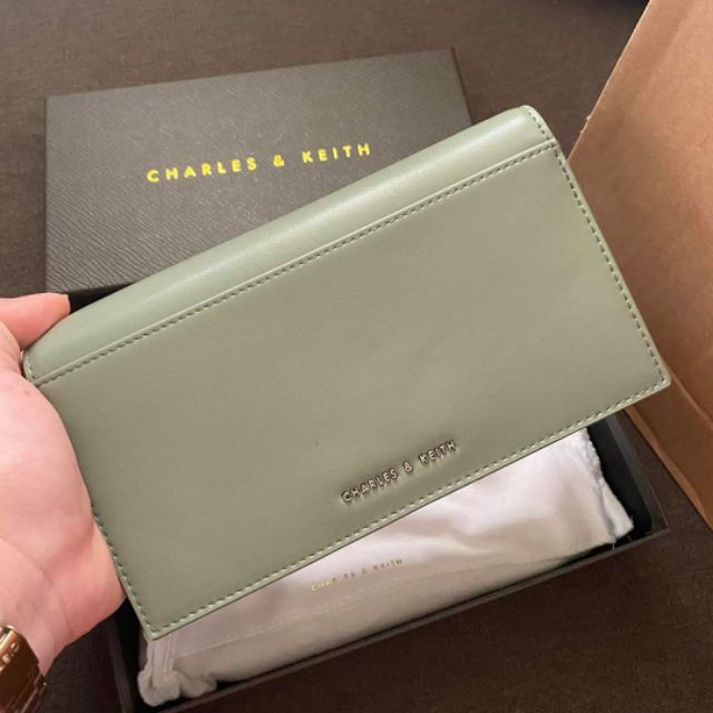 Charles and keith hot sale wallet sling bag